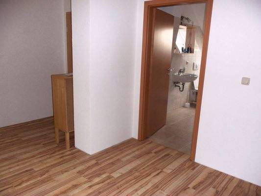 DG Eingangsbereich. Flu