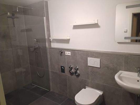 Bad Einliegerwohnung