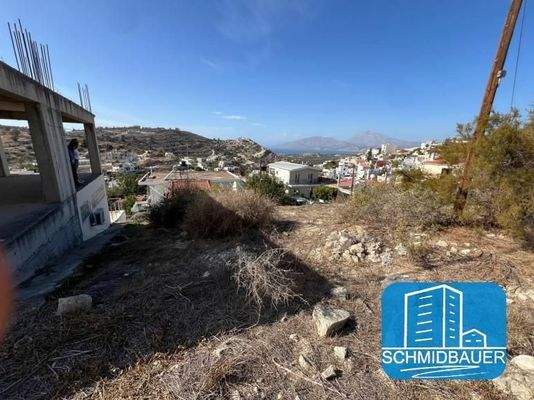 Kreta, Kamilari: Bebaubares Grundstück im Zentrum zu verkaufen