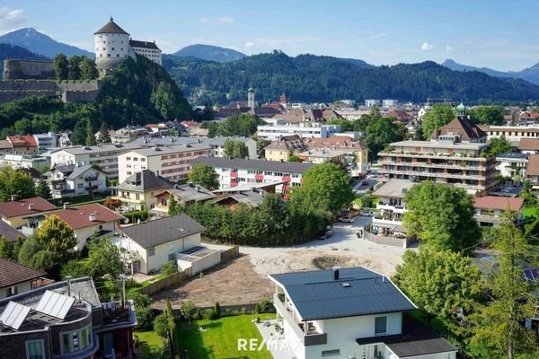 Blick aufs Grundstück Richtung Festung