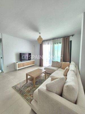 Spacious Flat with a 25 m² Terrace in Fuengirola