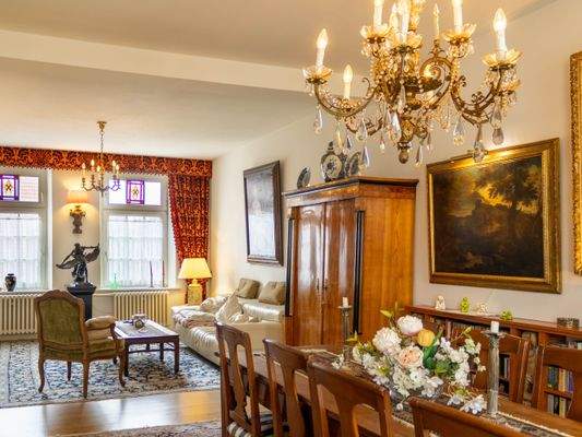 Repräsentatives Wohn- und Esszimmer 