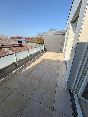 Terrasse andere Perspektive.jpg