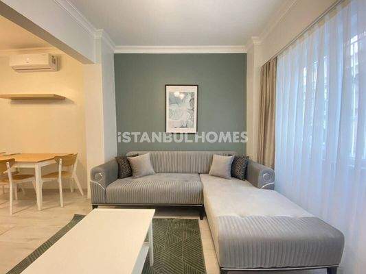 Furnished Ready to Move Building in Istanbul Fatih