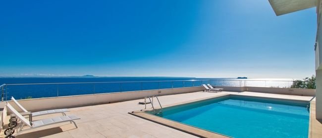 Pool-Terrace-Apartment-Cala-Vinyas-Mallorca
