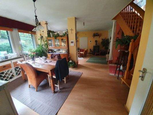 Wohnzimmer Zweitwohnung mit Zugang zum ausgebautem Spitzboden