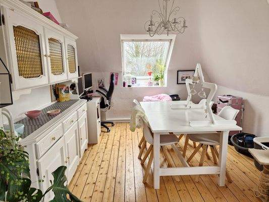 Wohnzimmer DG-Wohnung