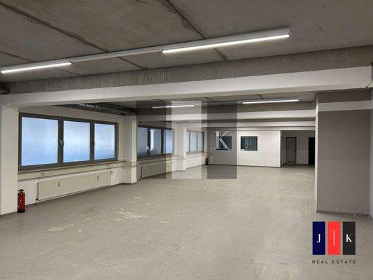 Halle Innenansicht 2