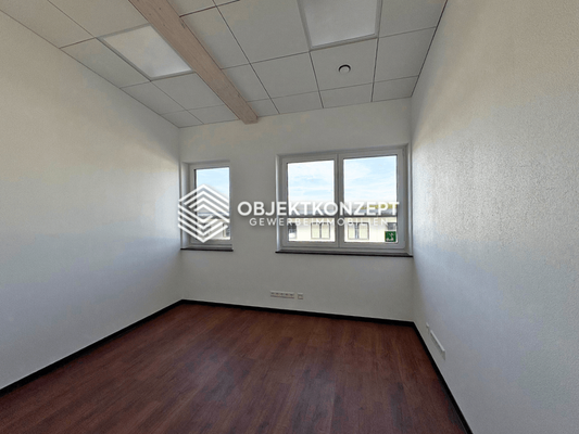 Büro über Werkstatt