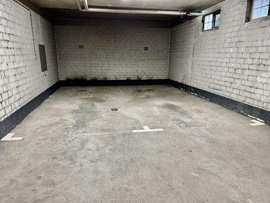 Tiefgaragenstellplatz