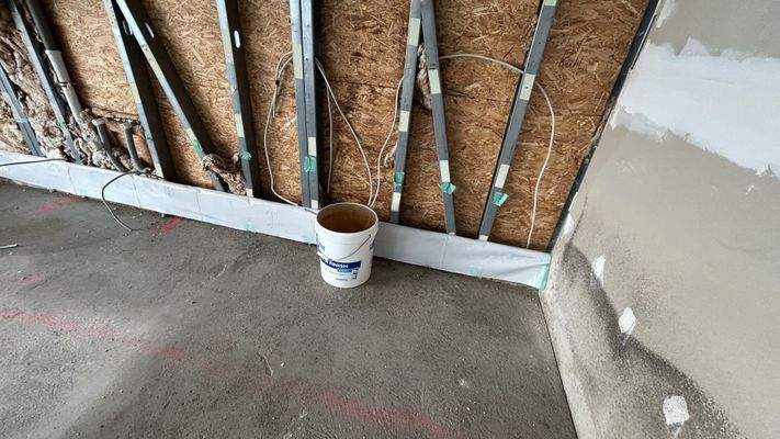 Wasserschaden OG vorderes Haus