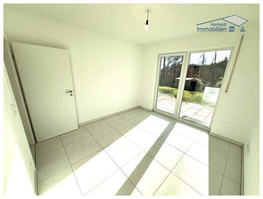 Büro oder Gästezimmer mit Zugang zur Südterrasse