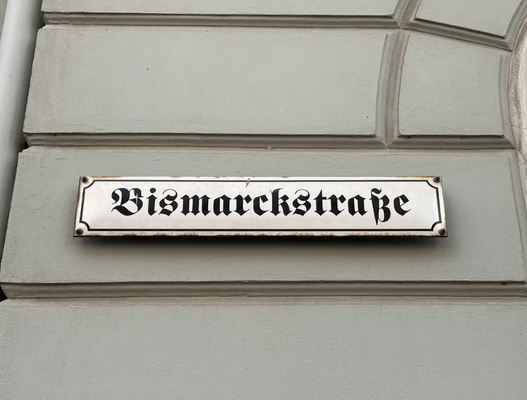 Bismarckstraße - 23.png