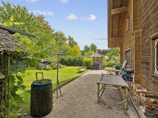 seitliche Ansicht Garten