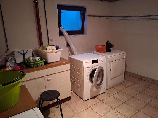 Hauswirtschaftsraum Untergeschoss