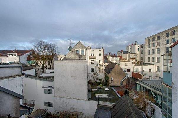 Blick vom DG zur rückwärtigen Lage