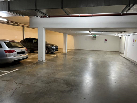 10 Tiefgarage