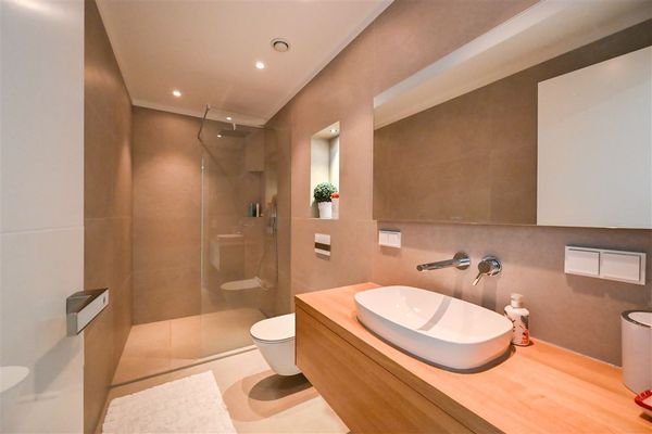 Badezimmer UG