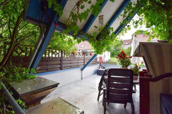 21 überdschte Terrasse.JPG