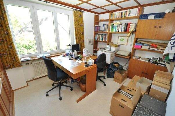 Büro EG