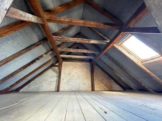 Dachboden / Ausbaureserve