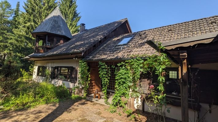 Haus und Terrasse