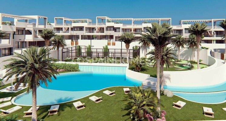 Lake View Apartments in a Complex with Pool in Torrevieja