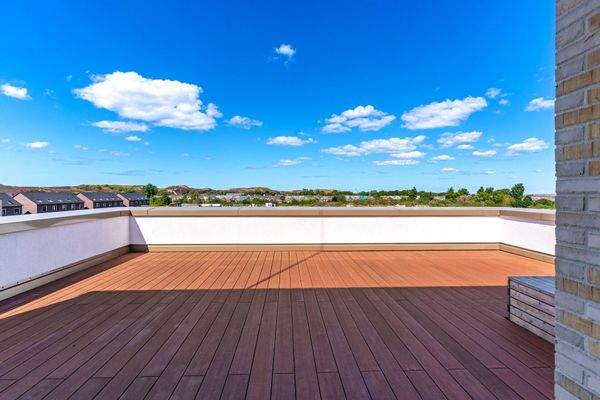 Ausgang auf die Dachterrasse