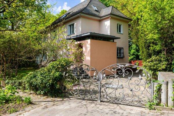 Hand-Forged Entrance Gates