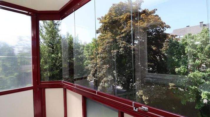 verglaster Balkon