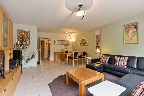 Wohn - und Essbereich