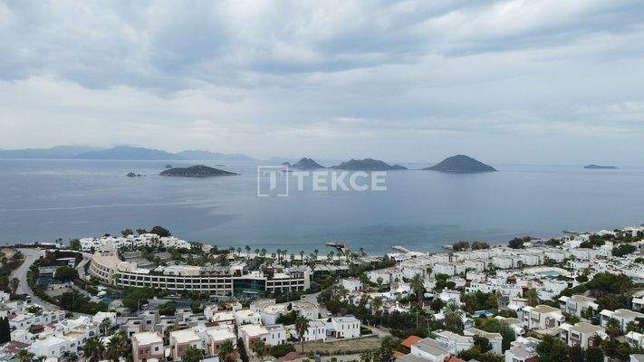 Sea View Villa in a Complex with Private Beach in Bodrum