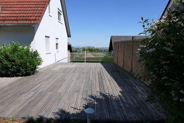 Terasse über Doppelgarage