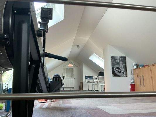 ausgebauter Studioraum im Spitzboden