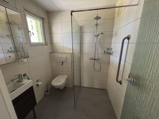 Duschbad im Erdgeschoss