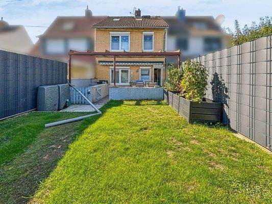 Rückansicht mit Garten