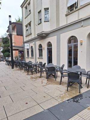 Außenbereich mit Bestuhlung