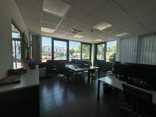 Büro EG