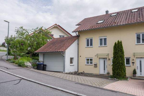 Außenansicht Straßenfront