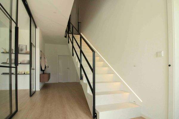 Treppe zum Obergeschoss