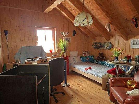 Zimmer im DG, individuell nutzbar 