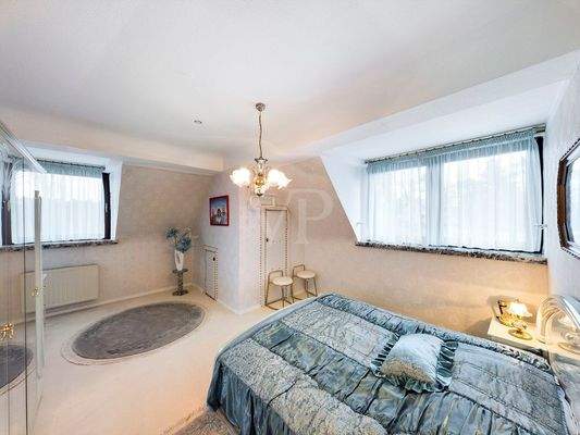 Schlaf-, Arbeits-, oder Kinderzimmer im Obergeschoss