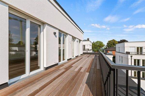 Beispiel Bankiraiterrasse