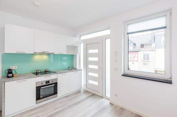 Küche und Eingangsbereich