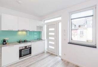 Küche und Eingangsbereich