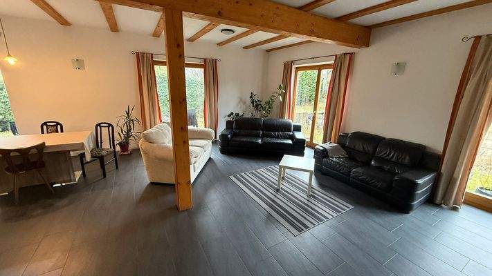 WhatsApp Image 2025-12-12 at 09.42.34