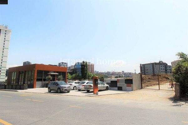 Commercial Property in Mixed Project in Istanbul Kagithane
