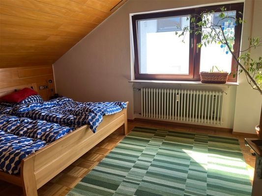Schlafzimmer DG