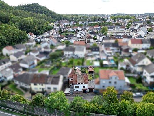 Ein-/ Zweifamilienhaus in Wadgassen