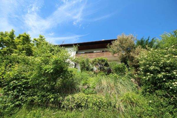 Ansicht vom Grundstück